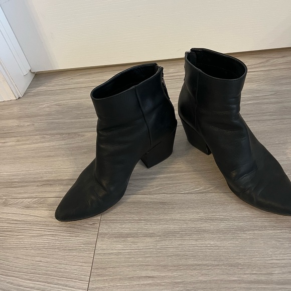 DOLCE VITA leather booties size 8 - Picture 4 of 5